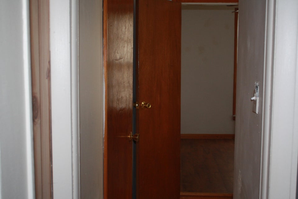 Photo #10: 521 Summit St. Street