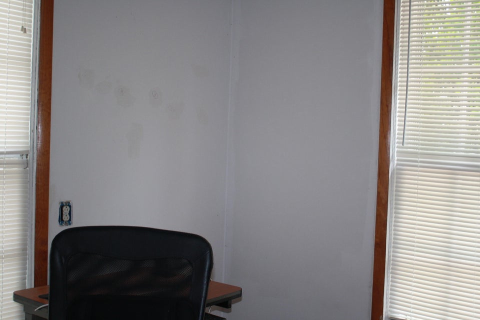 Photo #13: 521 Summit St. Street