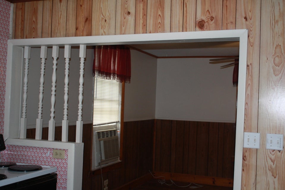 Photo #15: 521 Summit St. Street