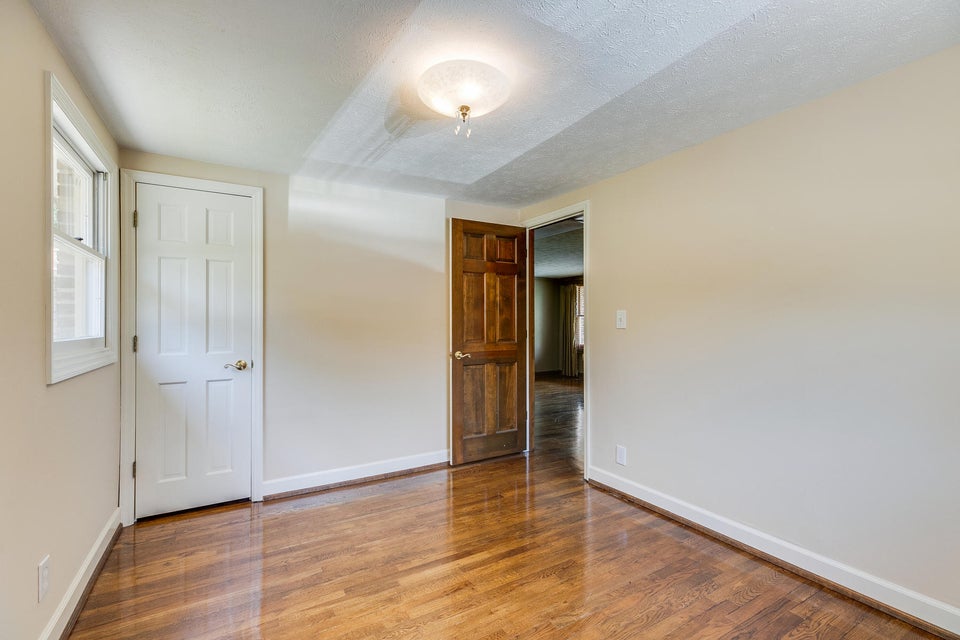 Photo #29: 524 Cherokee Drive