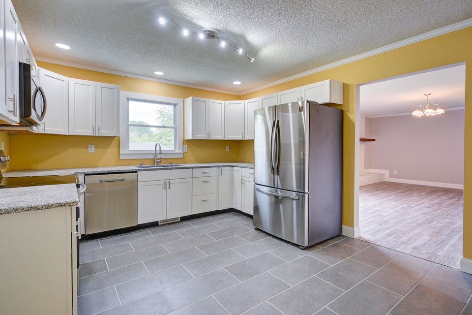 Photo #8: 4121 Navaho Drive