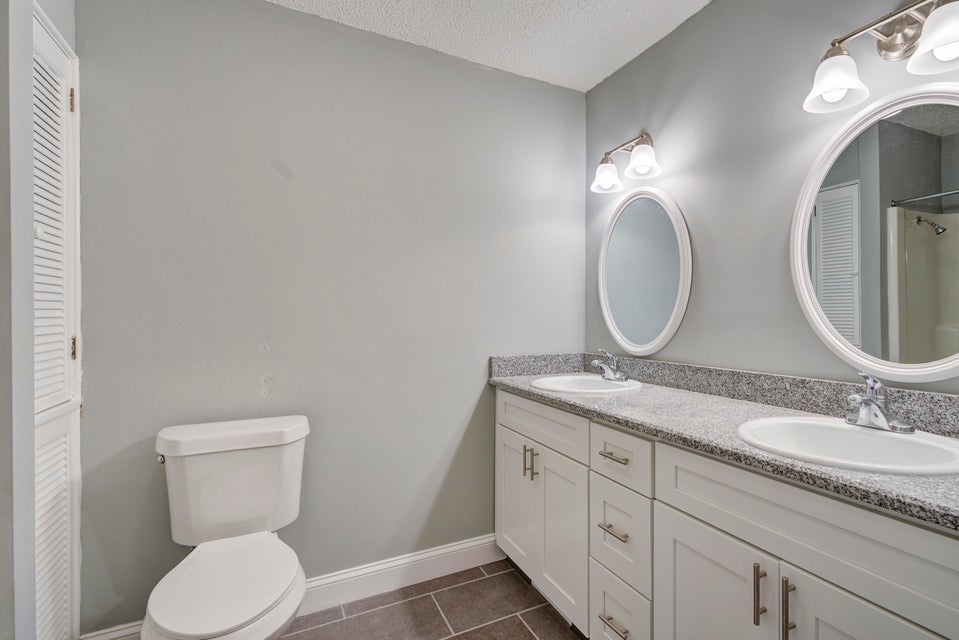 Photo #17: 4121 Navaho Drive