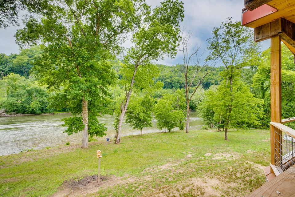 Photo #50: 3699 River Rapids Way