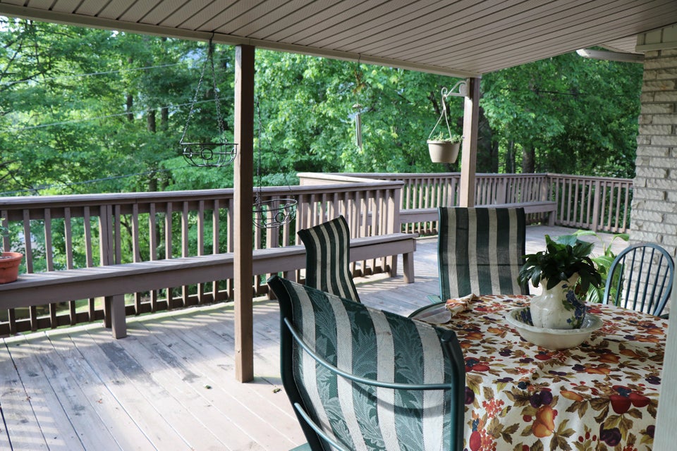 Photo #8: 1315 Oakwood Circle