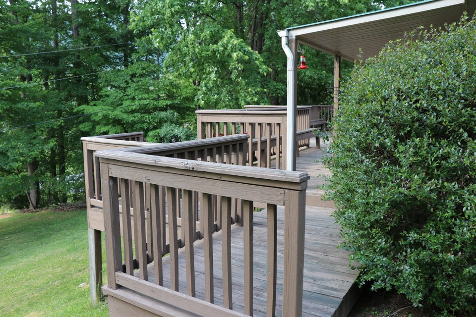 Photo #9: 1315 Oakwood Circle