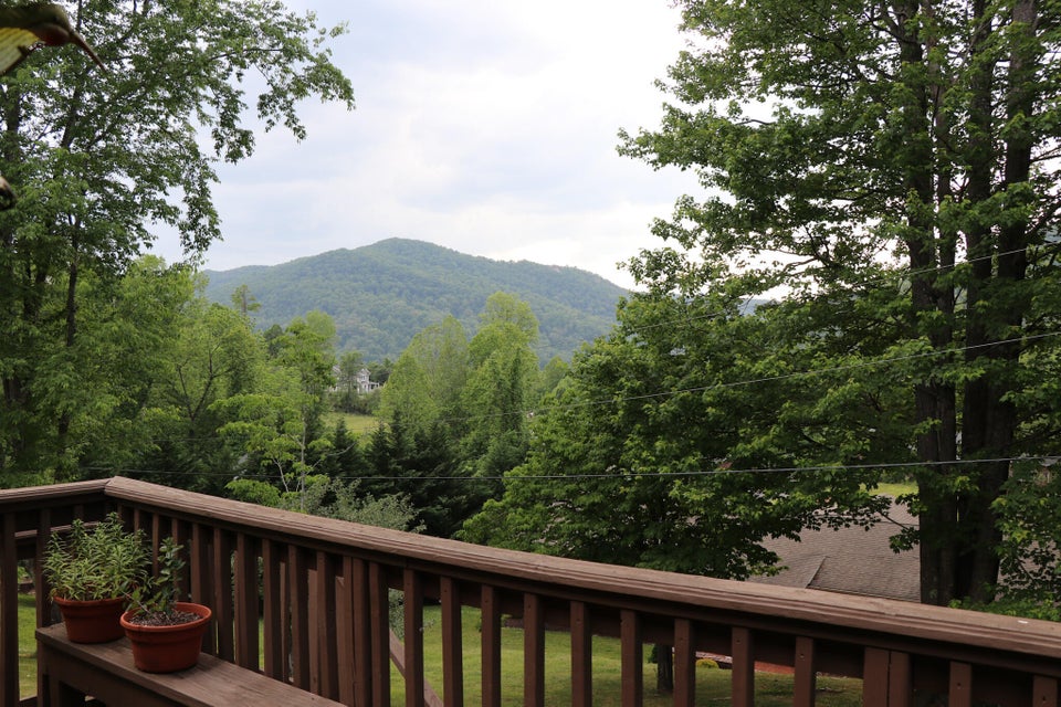 Photo #11: 1315 Oakwood Circle
