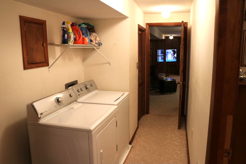 Photo #16: 1315 Oakwood Circle