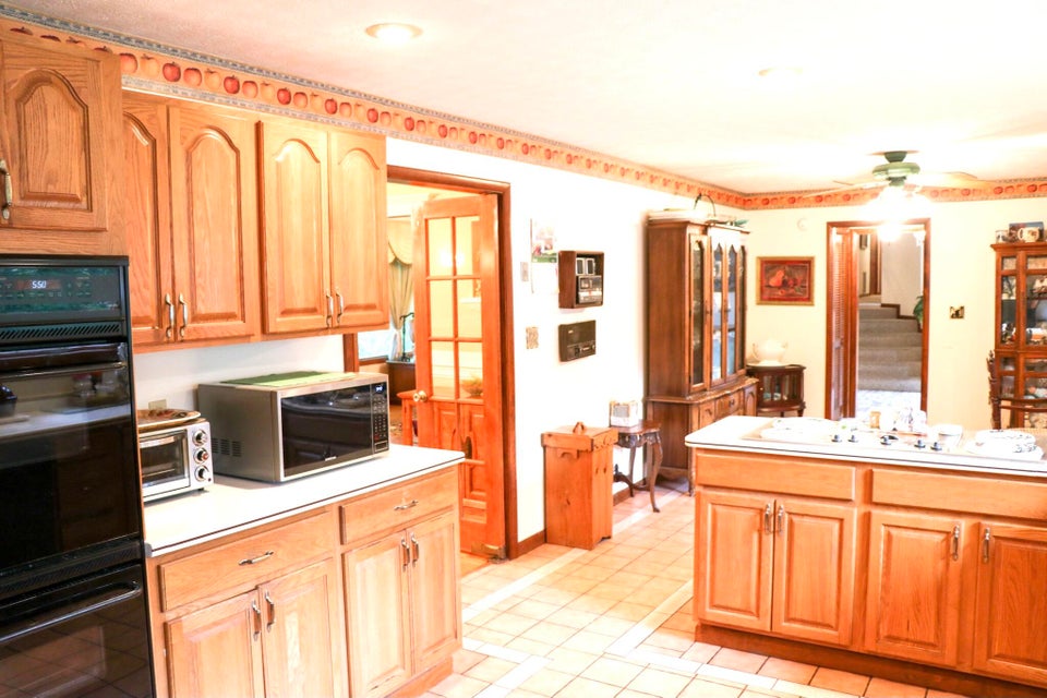 Photo #37: 1315 Oakwood Circle
