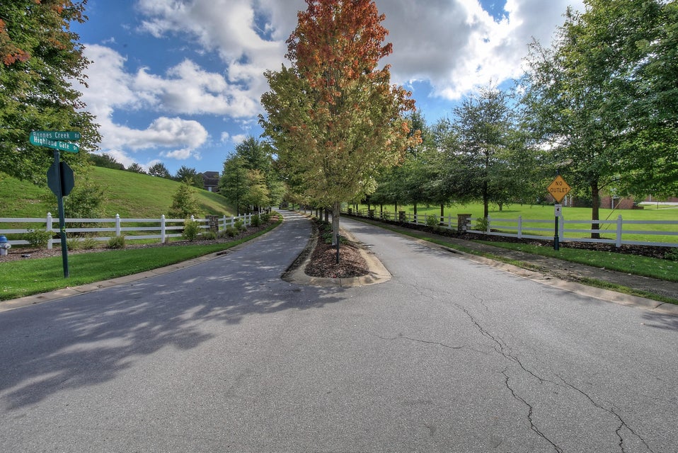 Photo #12: 2847 Highland Glen Court