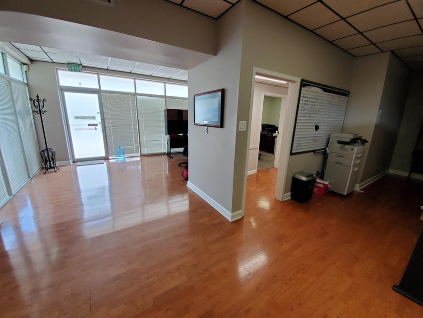 Photo #13: 2717 Oakland Avenue