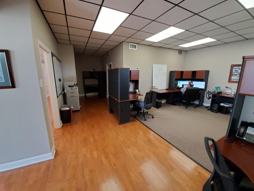 Photo #19: 2717 Oakland Avenue