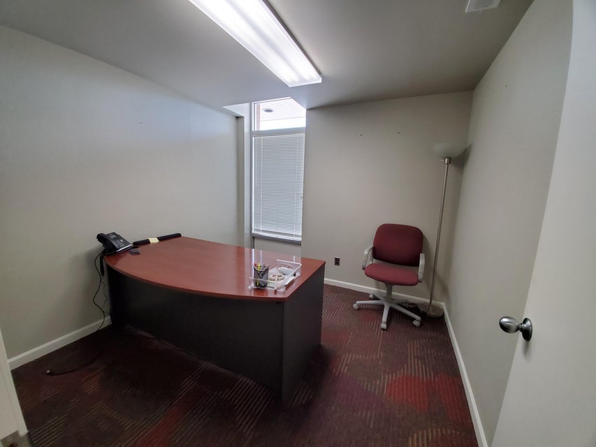 Photo #28: 2717 Oakland Avenue