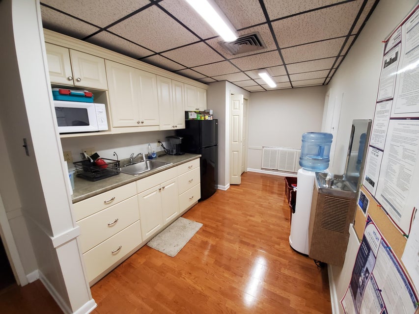 Photo #39: 2717 Oakland Avenue
