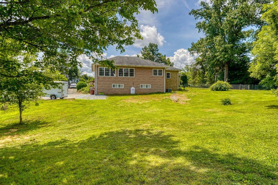 Photo #4: 3020 Edwards Drive