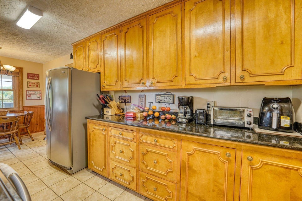 Photo #32: 3020 Edwards Drive