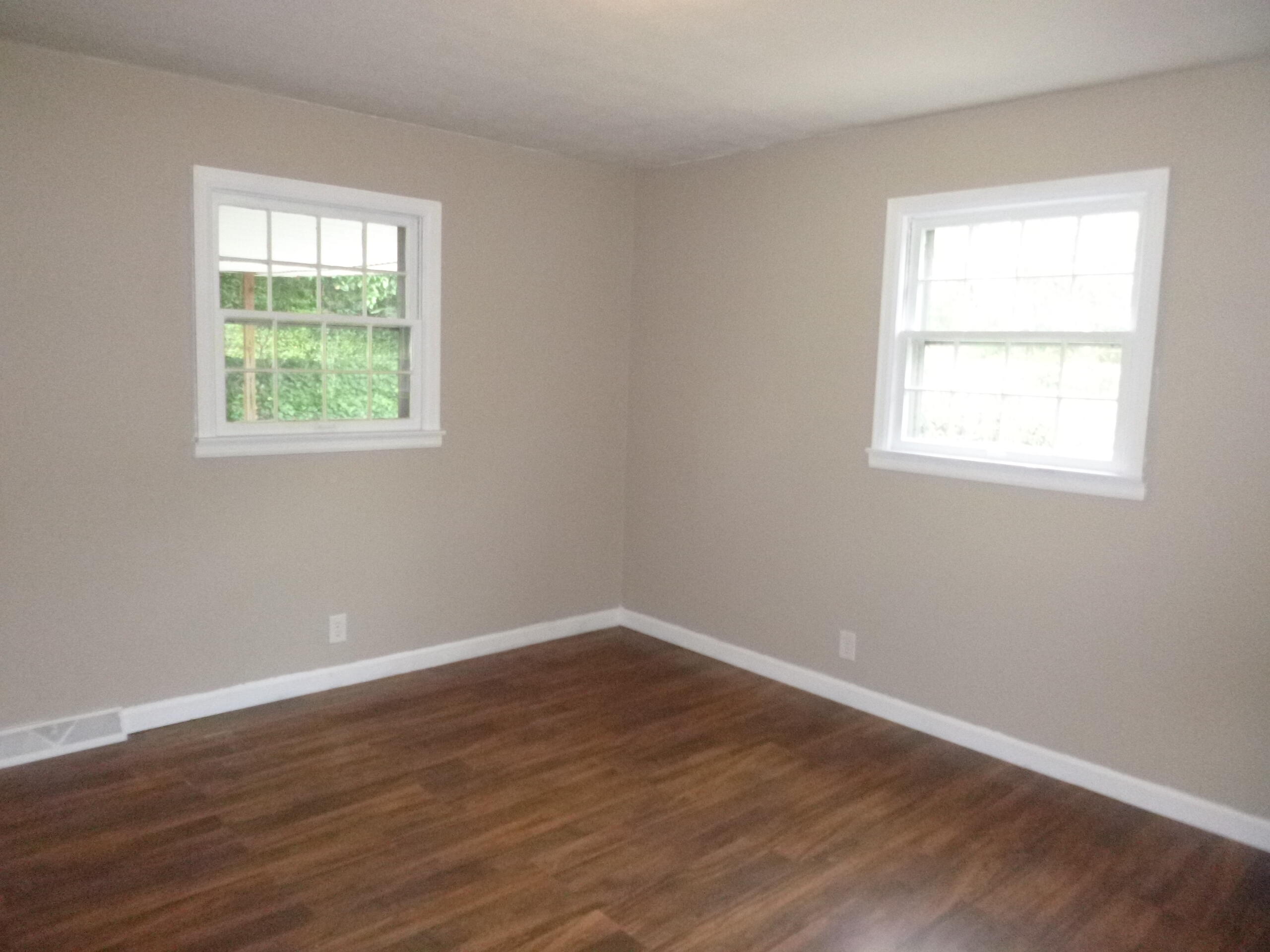 Photo #31: 805 Summer Hills Court