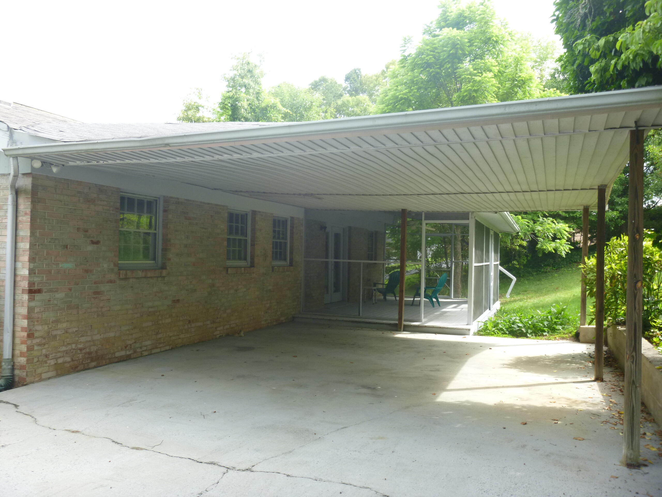 Photo #35: 805 Summer Hills Court