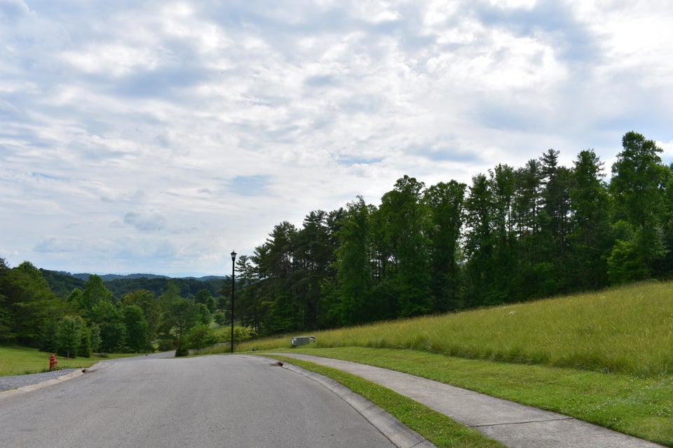 Photo #18: 309 Golf Ridge Drive