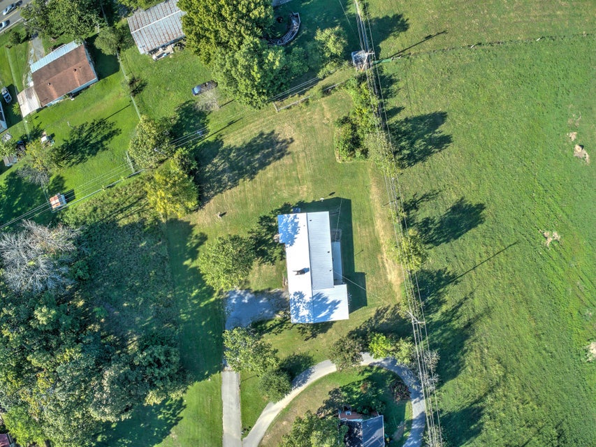 Photo #38: 30 Britton Lane