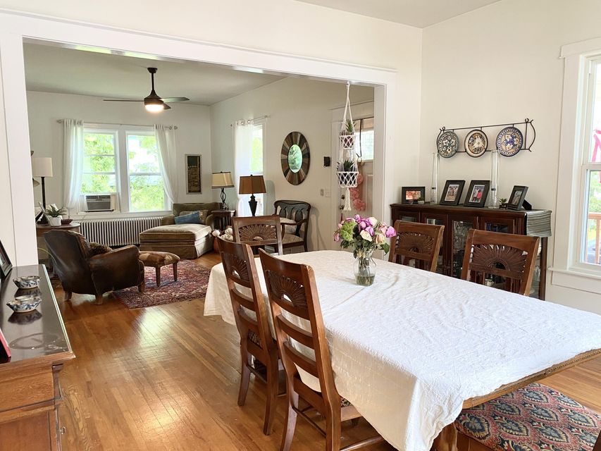 Photo #27: 906 Campbell Avenue