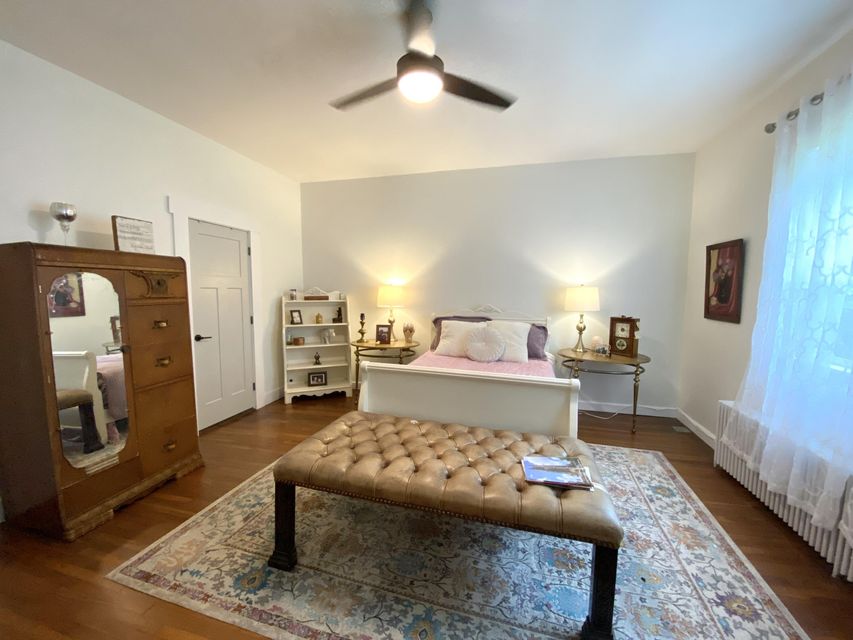Photo #37: 906 Campbell Avenue