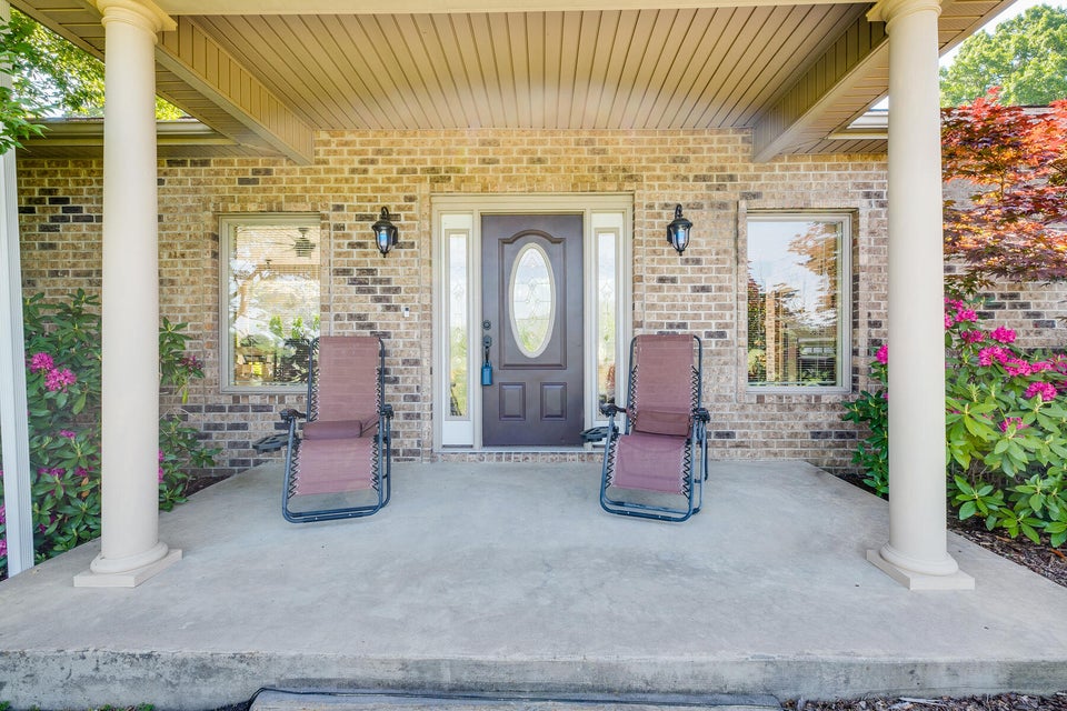 Photo #8: 127 Cross Creek Court Court