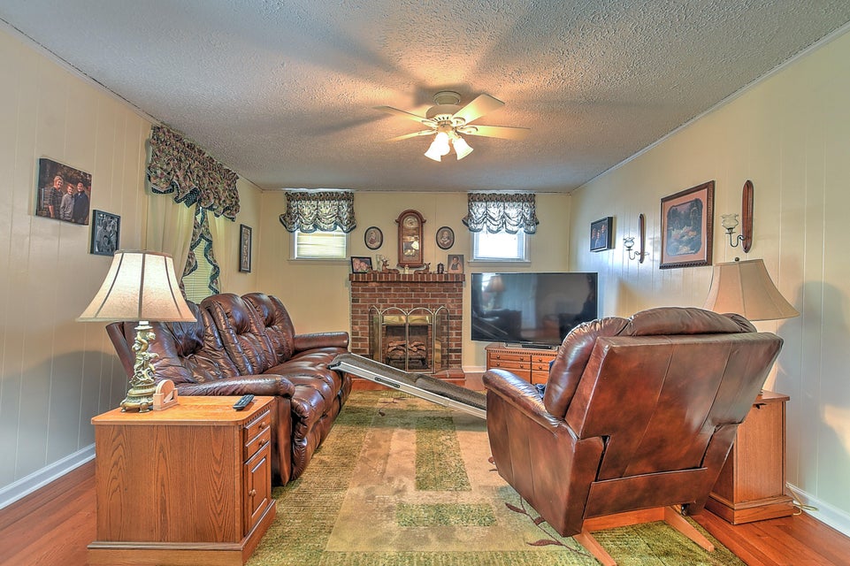Photo #4: 1551 Fuller Street