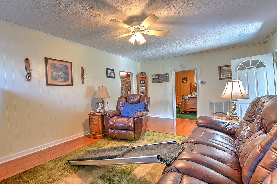 Photo #6: 1551 Fuller Street