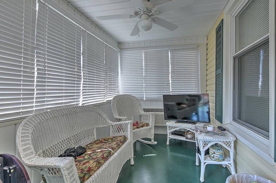 Photo #19: 1551 Fuller Street
