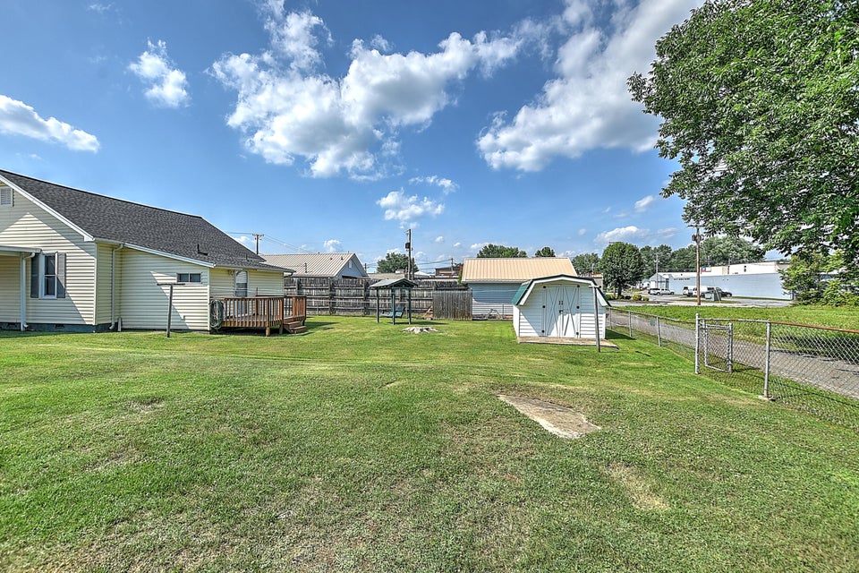Photo #24: 1551 Fuller Street