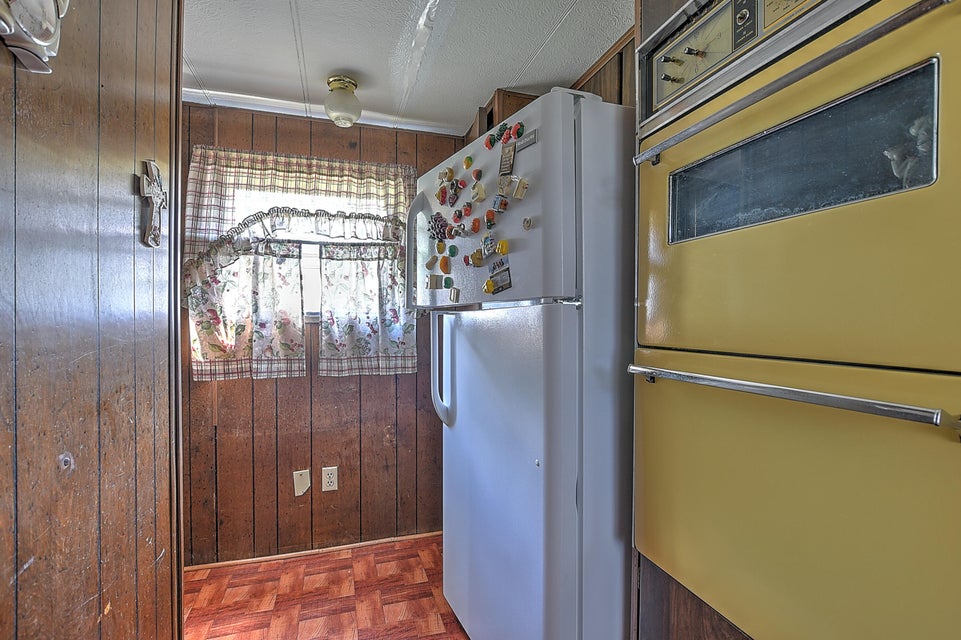 Photo #33: 1551 Fuller Street