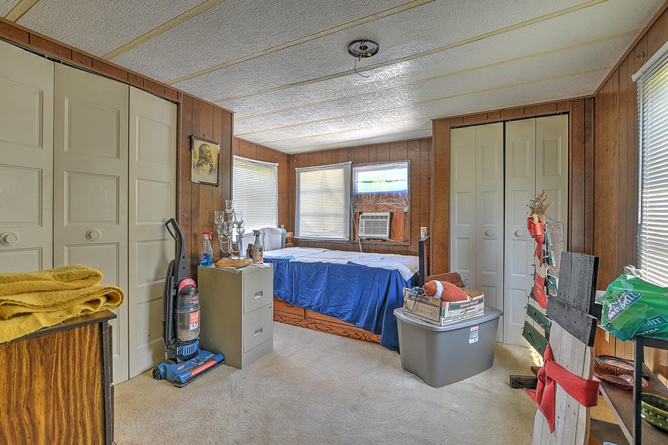 Photo #34: 1551 Fuller Street