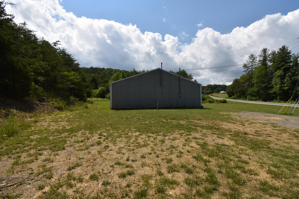 Photo #9: 2550 Highway 66