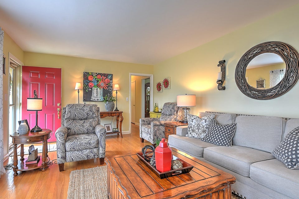 Photo #5: 116 Sylvan Drive