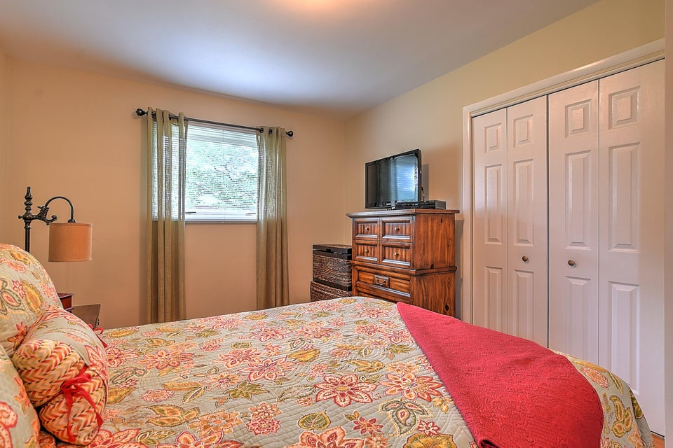 Photo #18: 116 Sylvan Drive