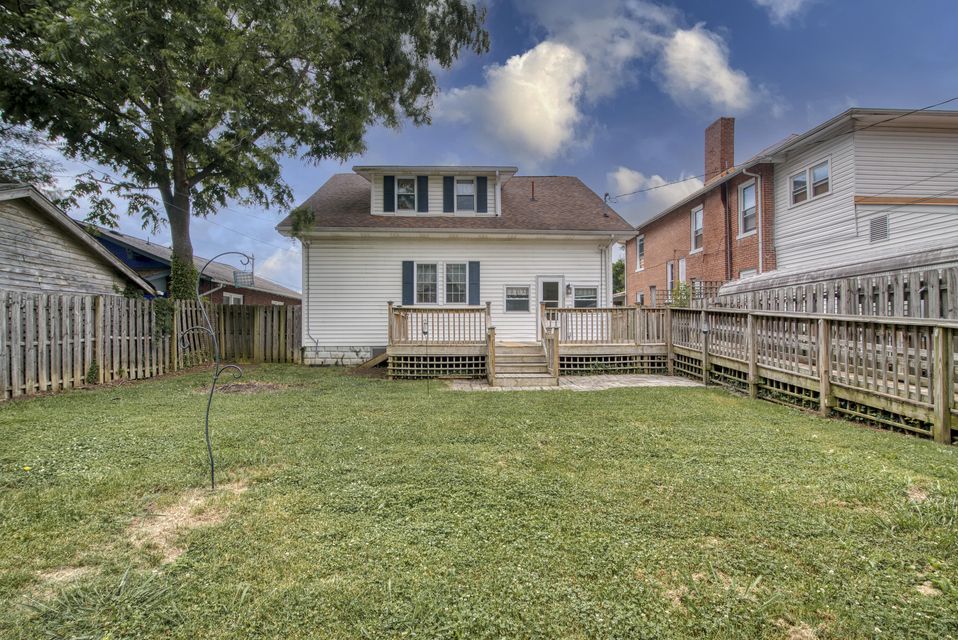 Photo #2: 905 Highland Avenue