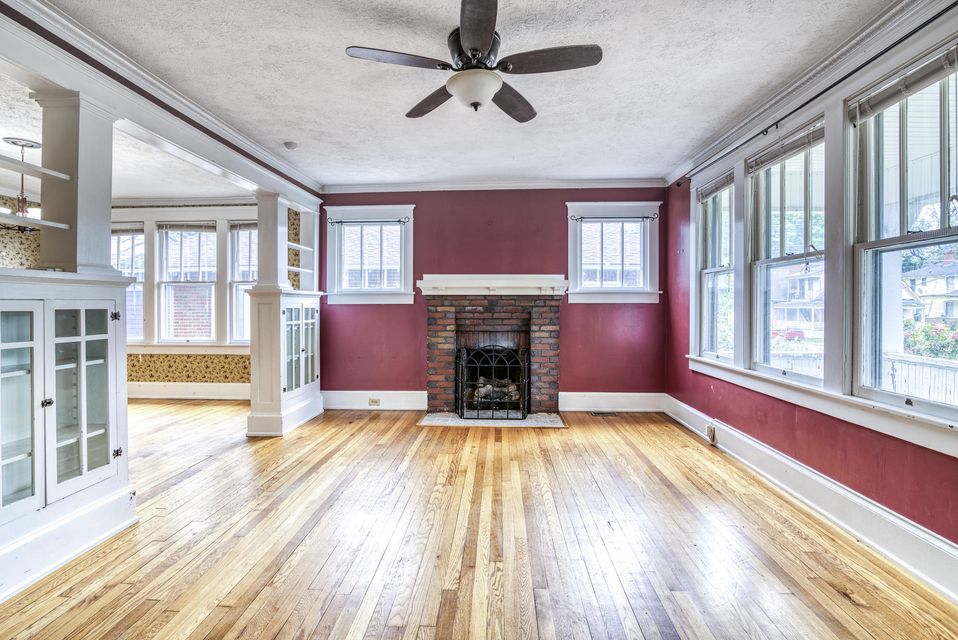 Photo #8: 905 Highland Avenue