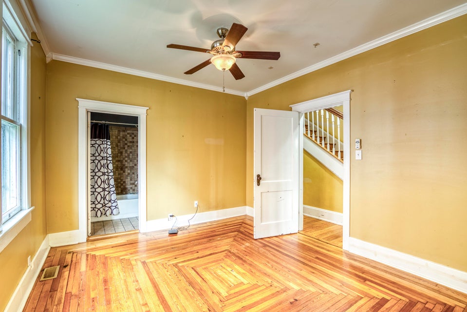 Photo #28: 905 Highland Avenue