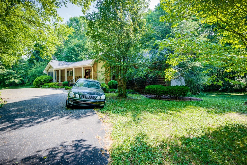 Photo #2: 1312 Oakland Avenue