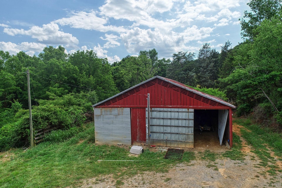 Photo #16: 3535 Highway 66