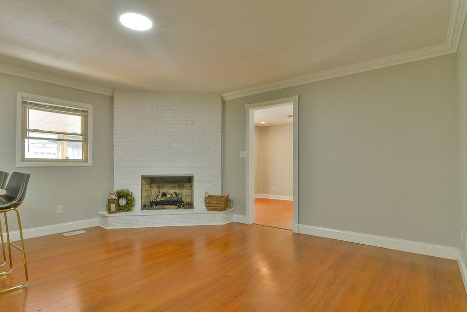 Photo #13: 271 Lee Street
