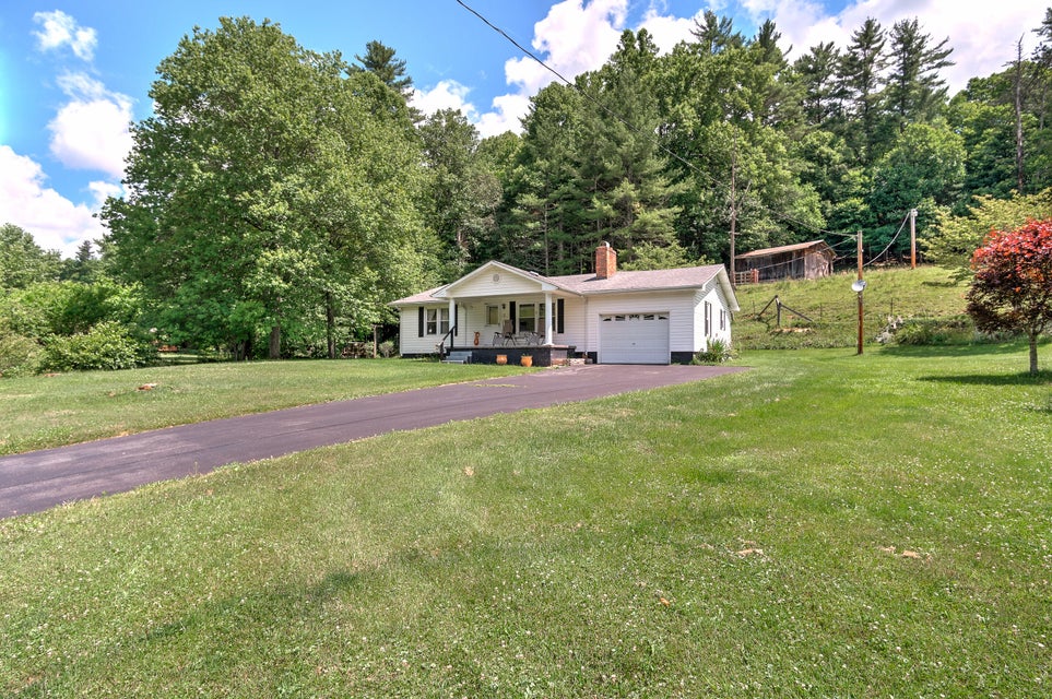 Photo #2: 554 Sprucey Lane