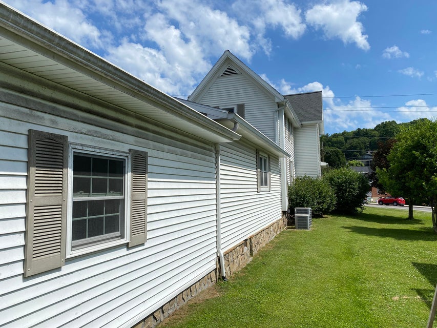 Photo #6: 1007 Spruce Avenue