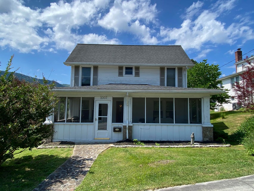 Photo #39: 1007 Spruce Avenue