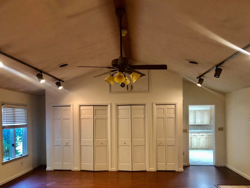 Photo #5: 314 Cornerstone Avenue