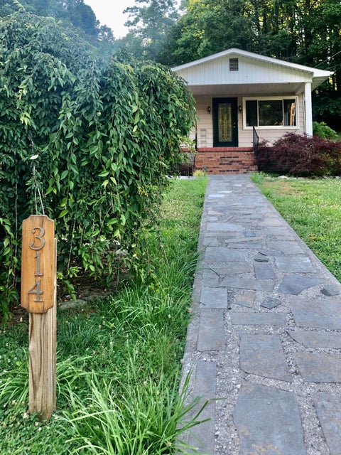 Photo #50: 314 Cornerstone Avenue
