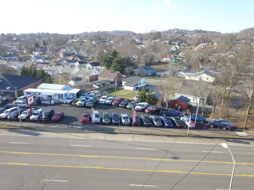 Photo #9: 330 Lynn Garden Drive