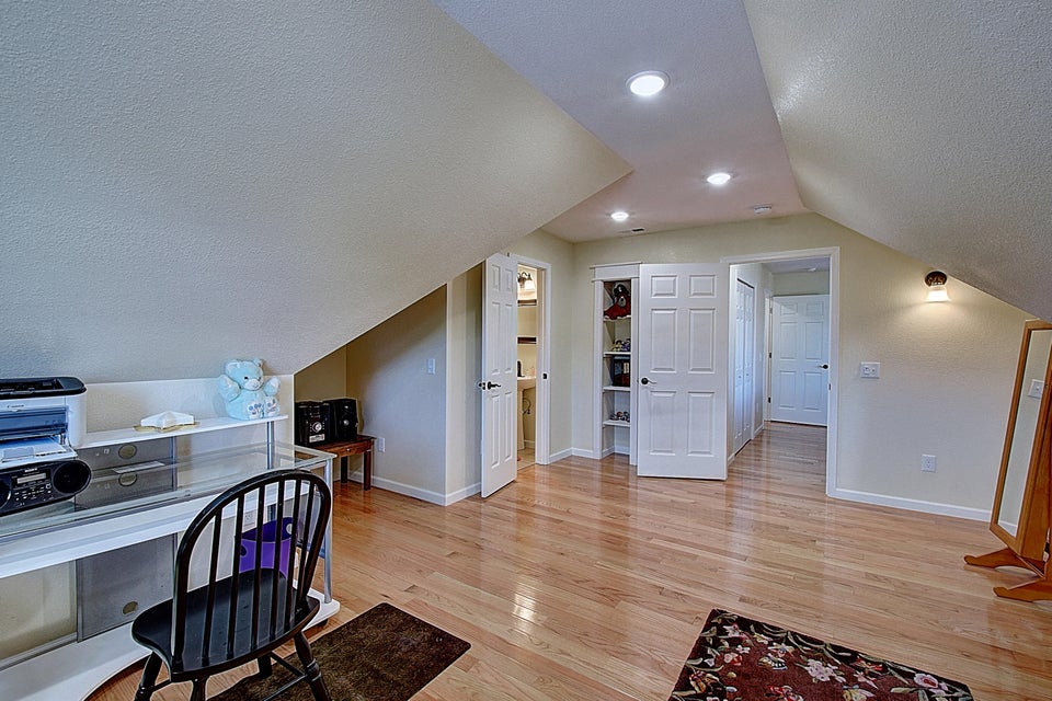 Photo #30: 120 Ledgestone Way