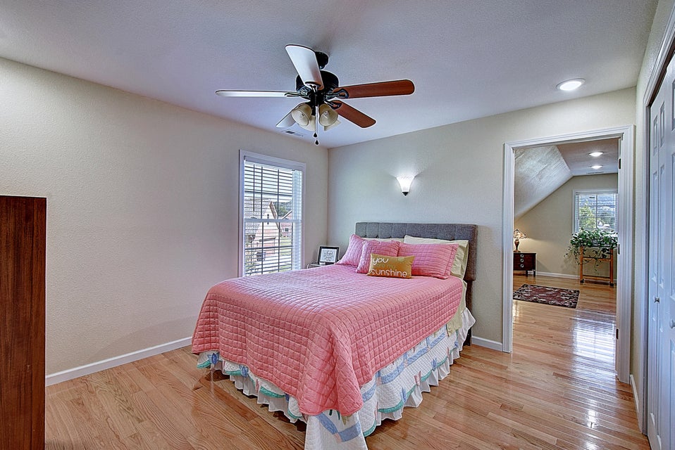 Photo #34: 120 Ledgestone Way