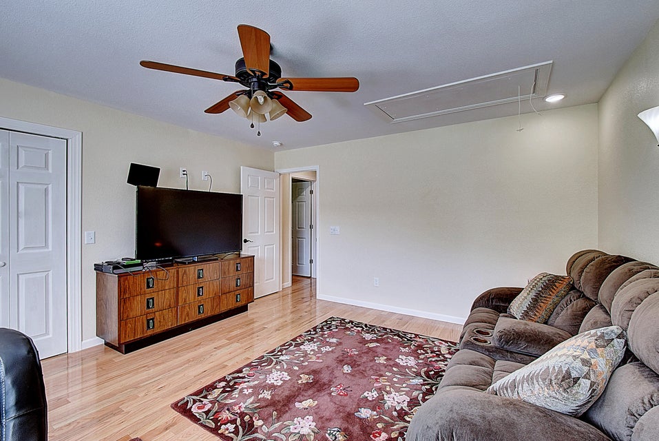 Photo #28: 120 Ledgestone Way